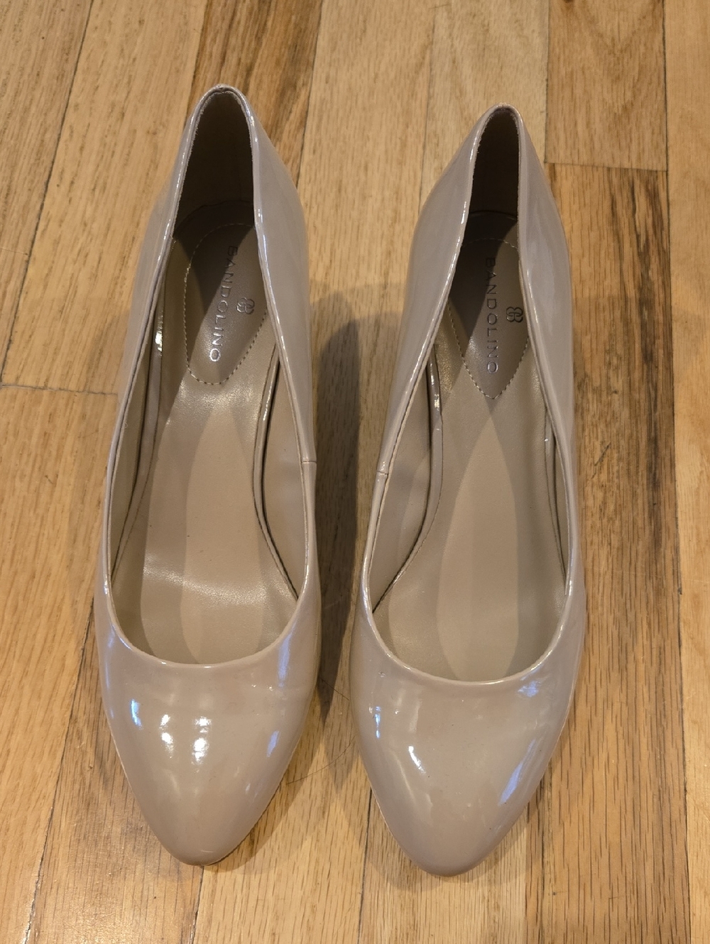 Bandolino Nude Patent Pointed Toe Pumps (7.5)